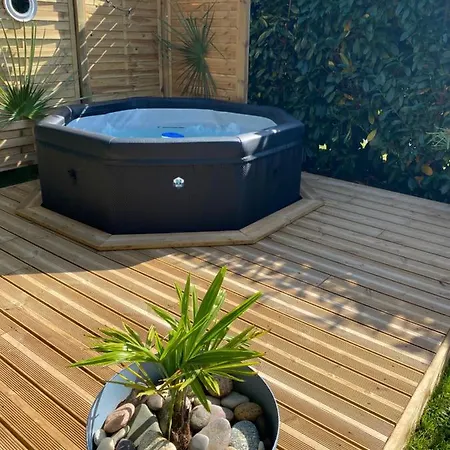 Tiny Et Jacuzzi Charente Maritime Villa Plassay Exterior photo